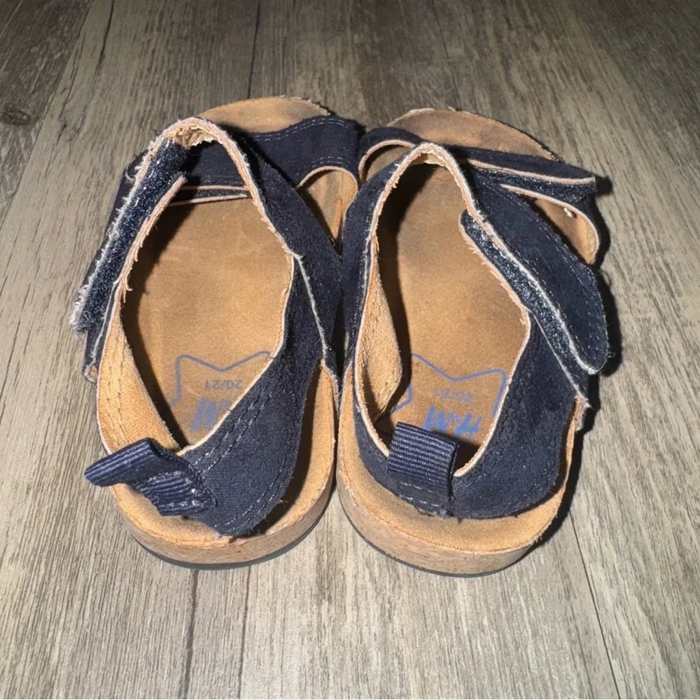 ☀️6/$20☀️ H&M Kids Navy Blue Strap Sandals